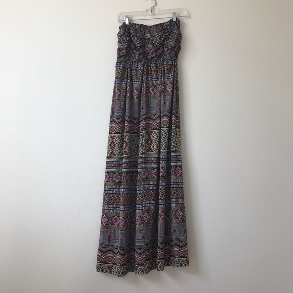 DRESS BUNDLE ✨ Aztec Print Strapless Maxi Dress - Picture 3 of 3
